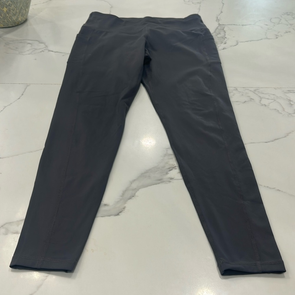 Charcoal Grey Leggings. Size L (750FW)